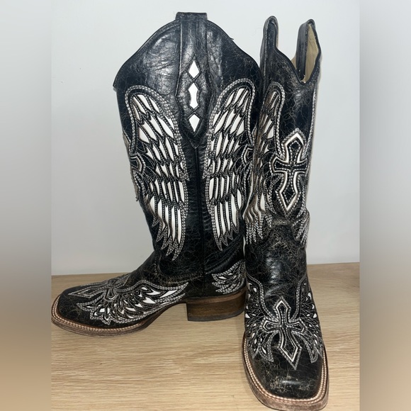 Womens Black, White Cross & Wings Corral Boots A1019 - Picture 8 of 11
